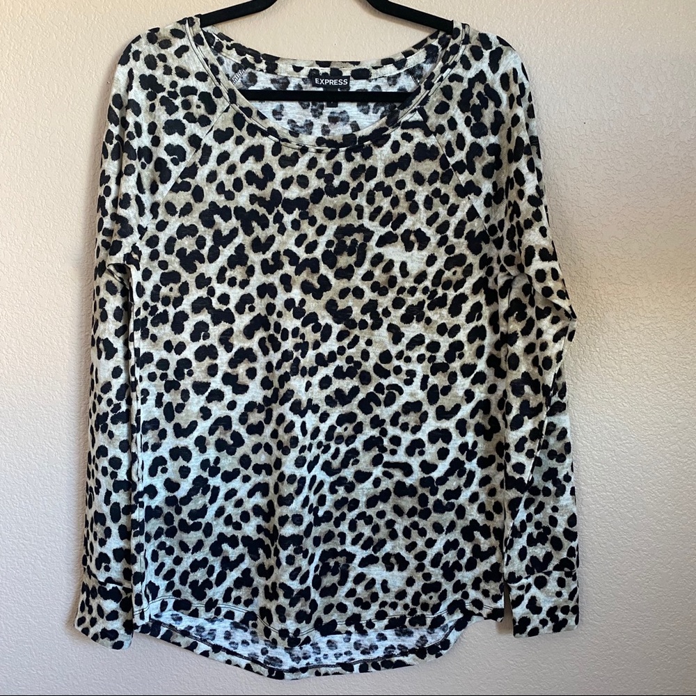 NWOT EXPRESS Leopard Crew Neck Long Sleeve Shirt
